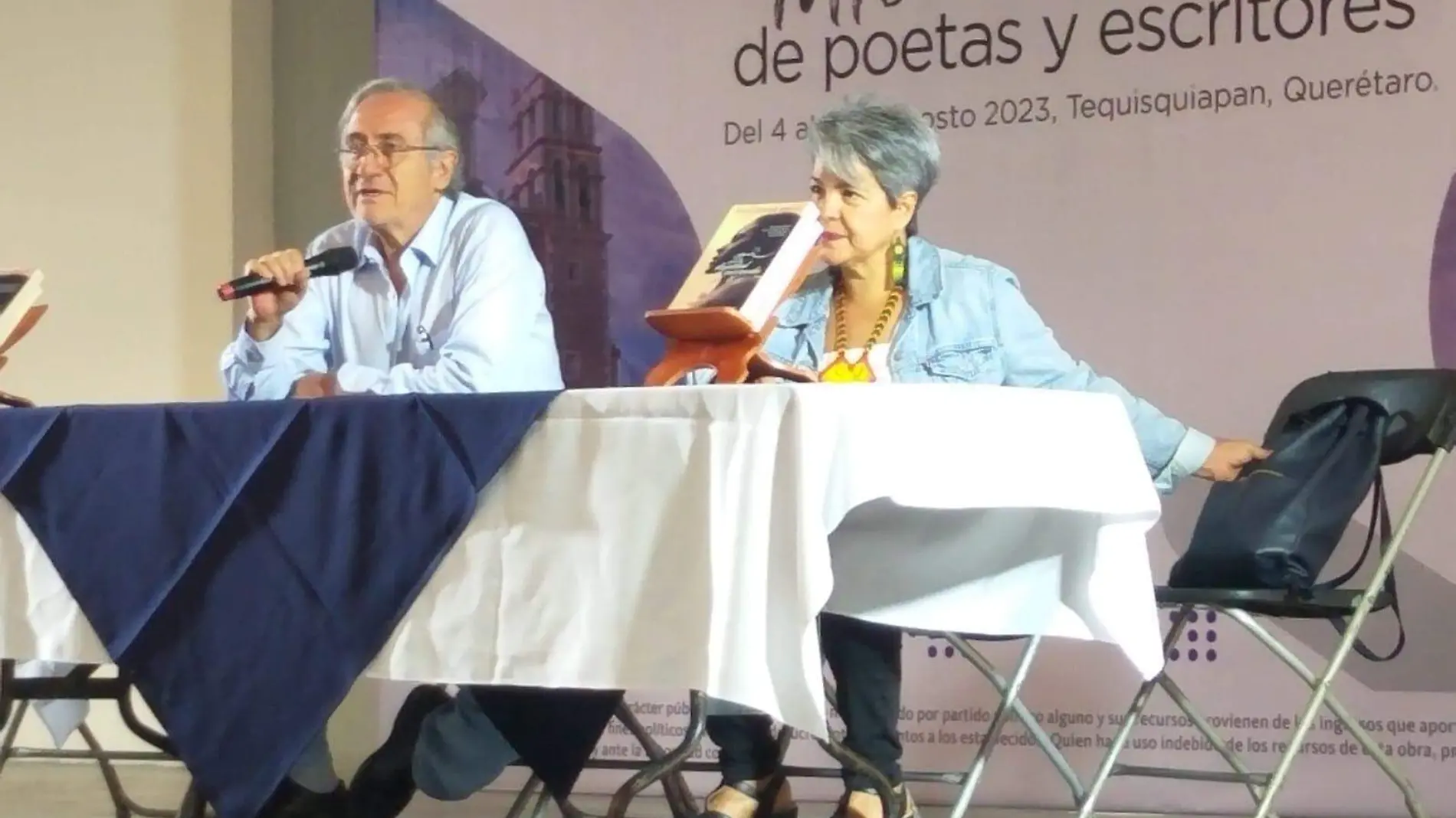 Poetas y escritores